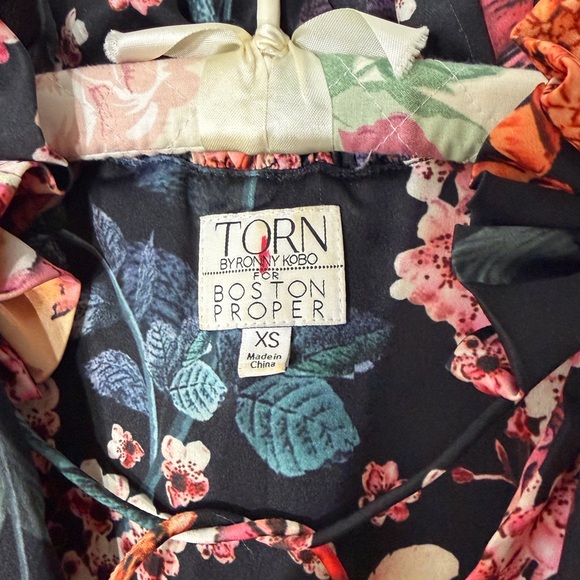 Torn Boston Proper Floral Wrap Mini Dress in Black with Pink & Orange Blooms XS - Picture 5 of 14
